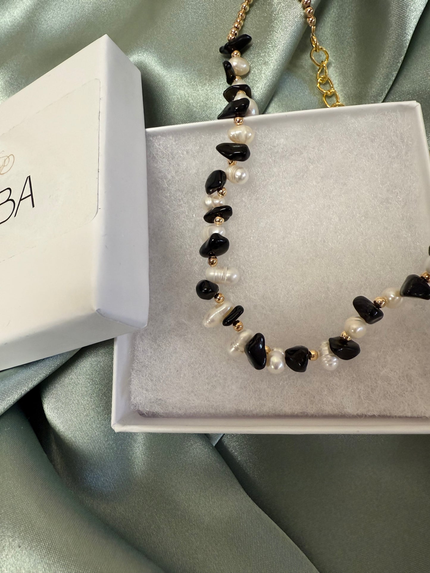 Necklace “Onyx”